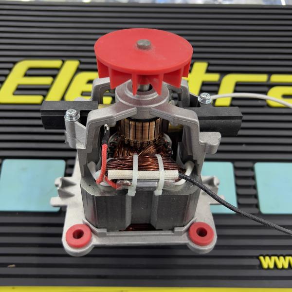 MOTOR LICUADORA COMERCIAL