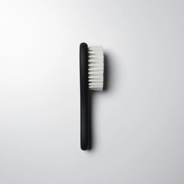 CEPILLO SACUDIDOR MADERA PREMIUM CERDAS BLANCA NEGRO L3VEL3